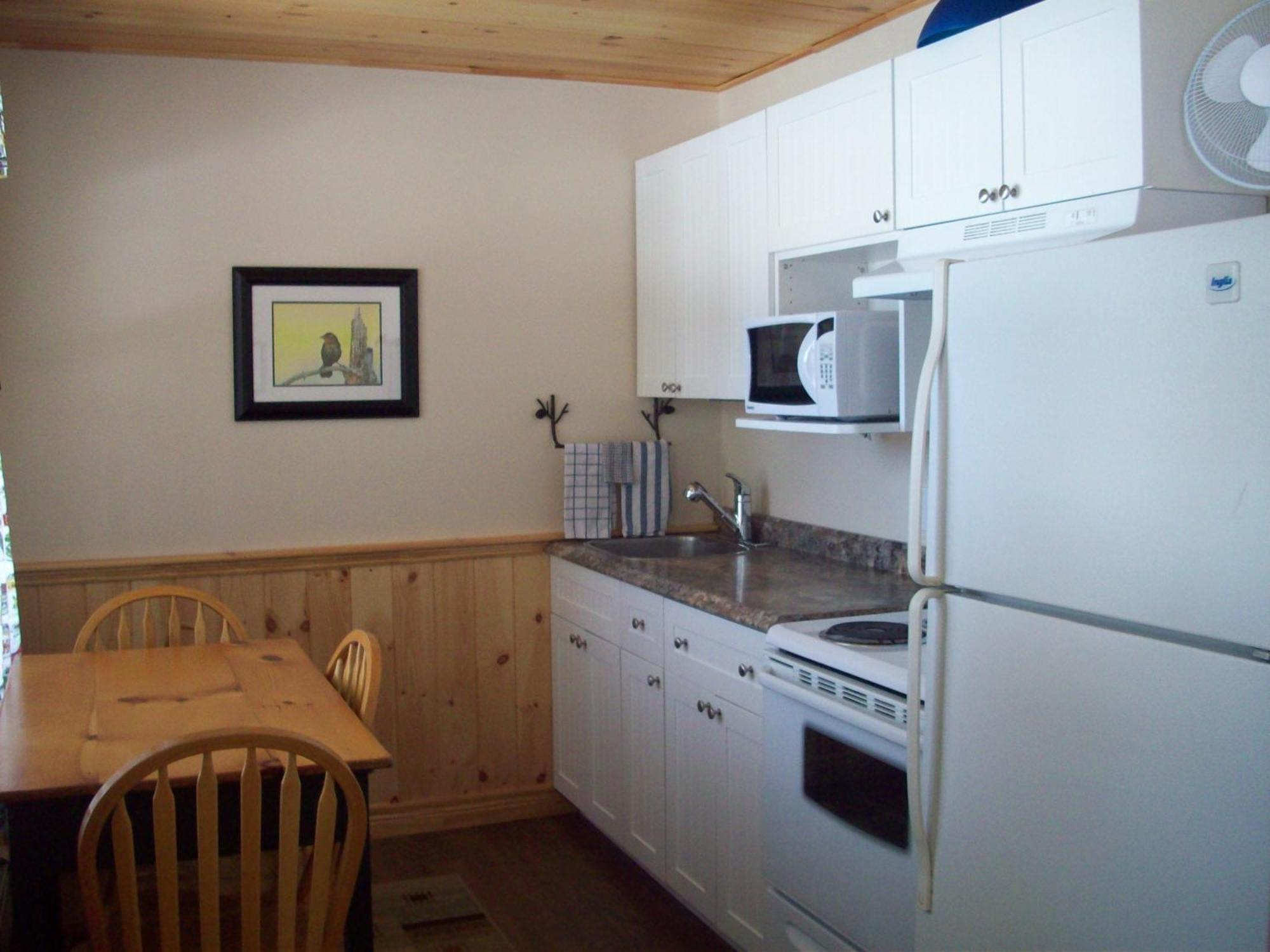 Lakewoods Cottage Oxtongue Lake 객실 사진